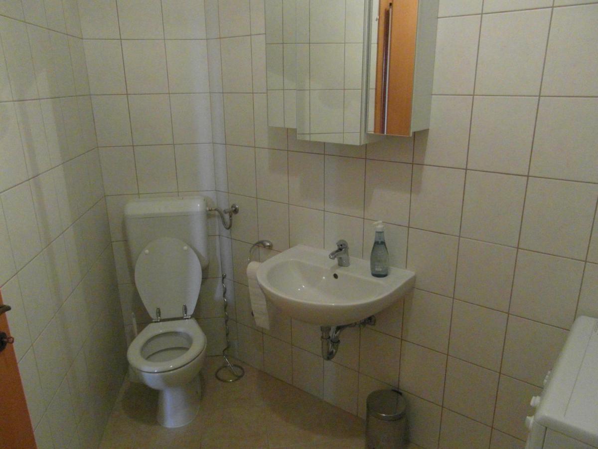 Bentley - Sea-View - 2 Bedroom Apartment Premantura Exterior photo